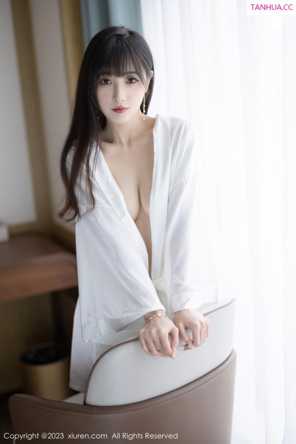 林星阑  [XiuRen]高清写真图 2023.08.28 No.7297 林星阑 长裙美腿第49张图片